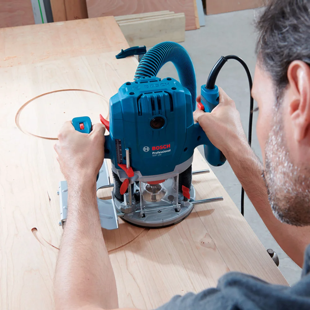 Tupia Para Madeira Com Acessórios Gof 130 1/4 1.300W 127V Bosch - Imagem 5