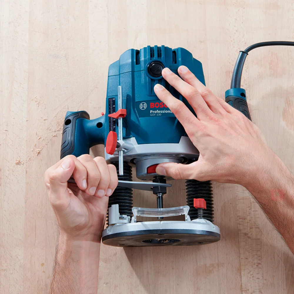 Tupia Para Madeira Com Acessórios Gof 130 1/4 1.300W 127V Bosch - Imagem 6